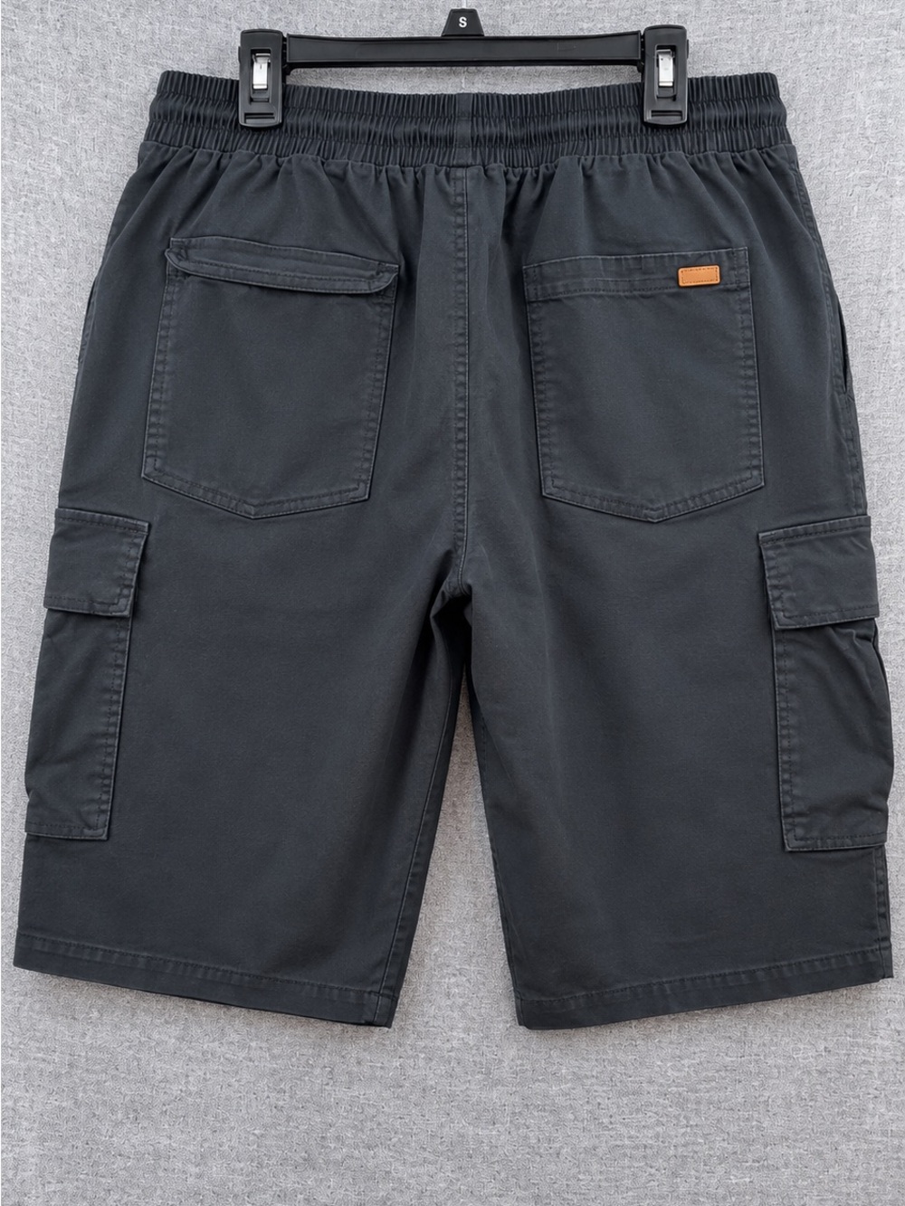 Men's Black Cargo Shorts with Elastic Waistband - Casual Utility